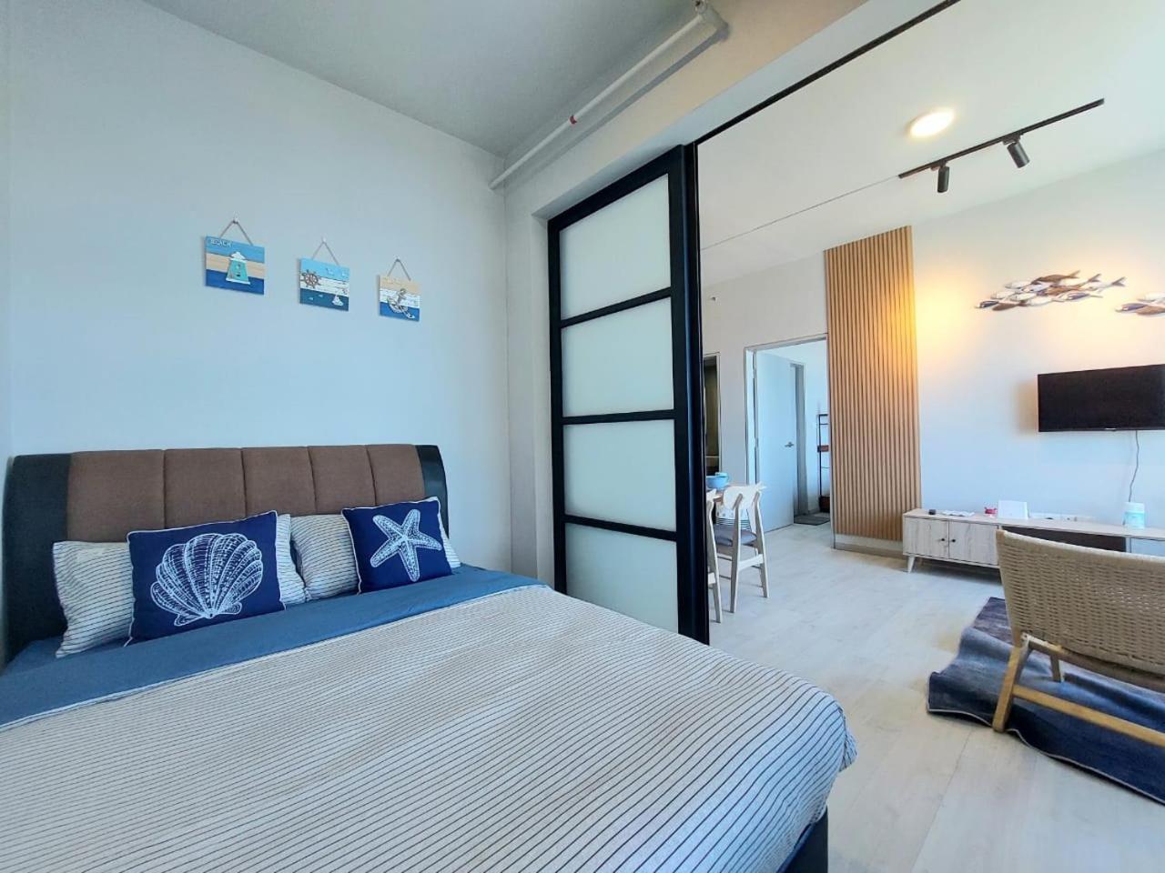 J'Stay Seaview Suite Jesselton Quay Кота-Кинабалу Экстерьер фото